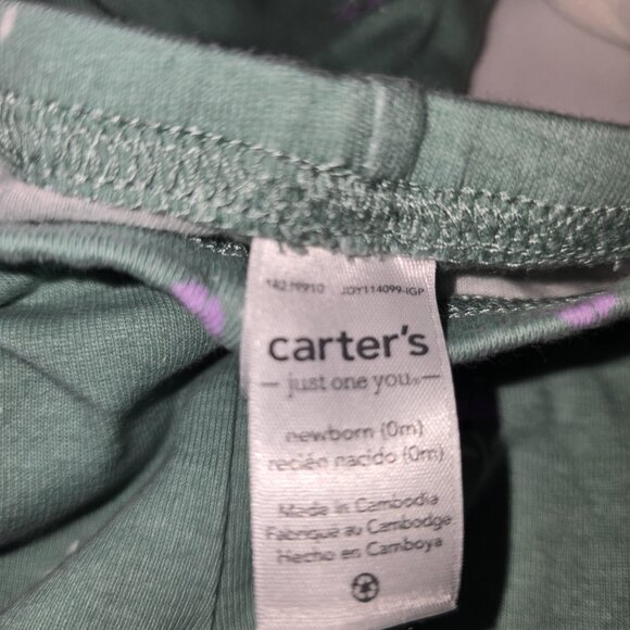 Lot of 4 pieces, 2 pants, 1 white onesie, 1 onepieceoutfit all sized Newborn - Picture 5 of 9